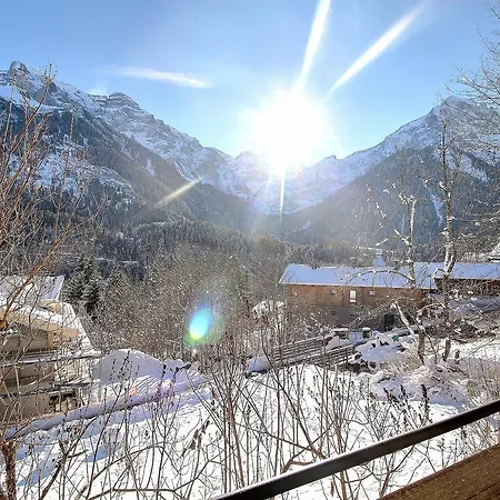 Chalet Les Frenes شاليه *
